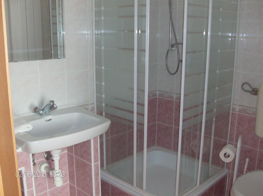 Hotel Zsuzsanna Haz à Hévíz Extérieur photo