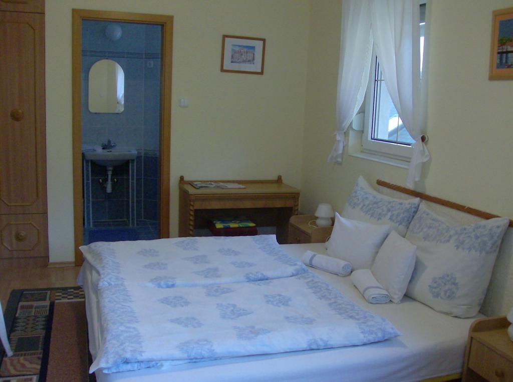 Hotel Zsuzsanna Haz à Hévíz Extérieur photo